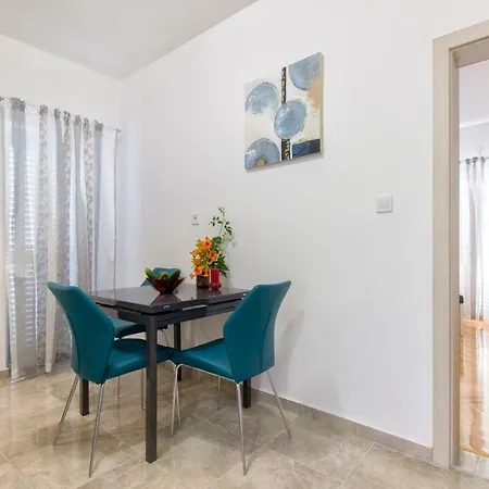 Milena Willa Brodarica (Sibenik-Knin)