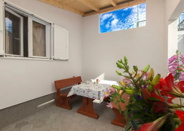 Milena * Brodarica (Sibenik-Knin)